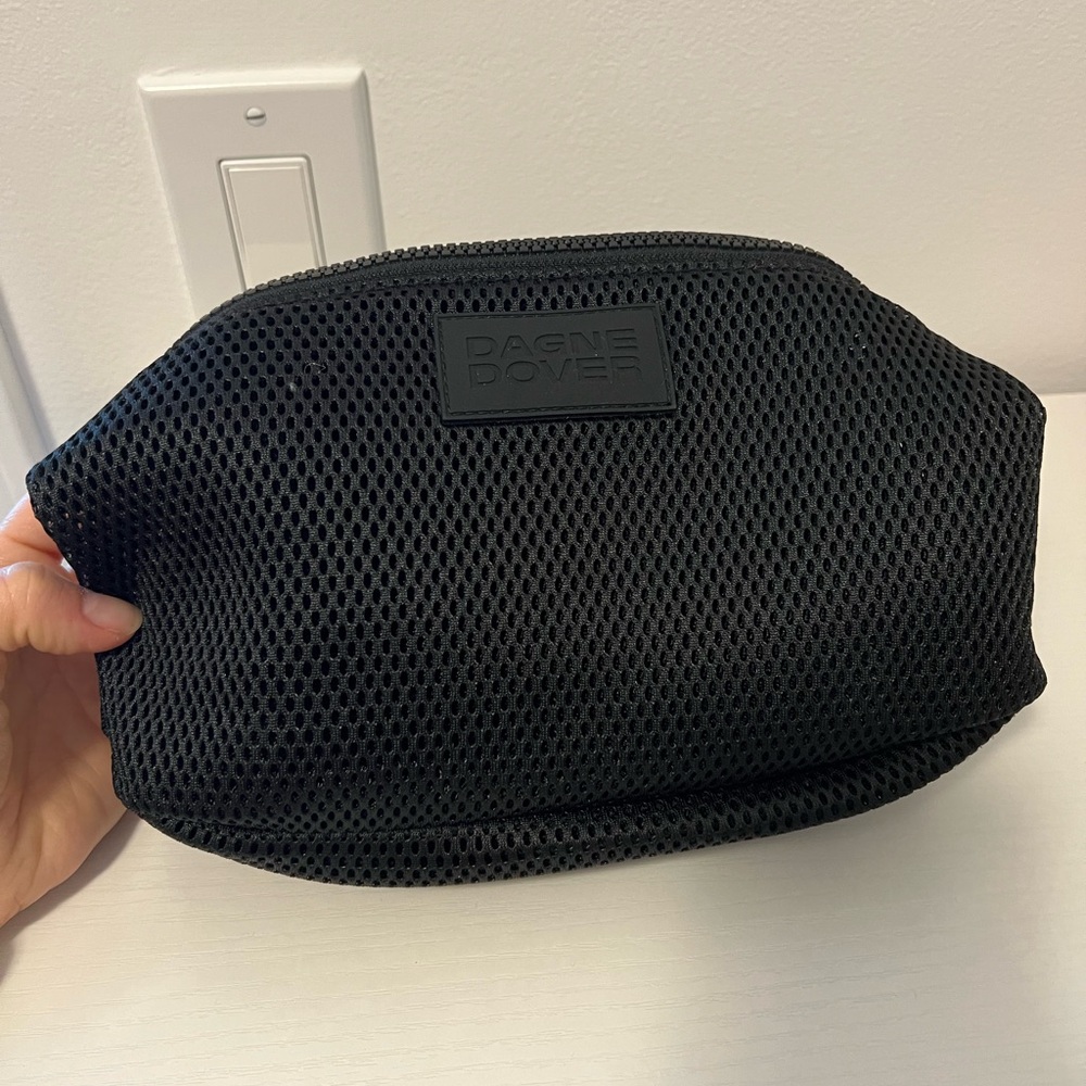 Dagne Dover Black Mesh Toiletry bag